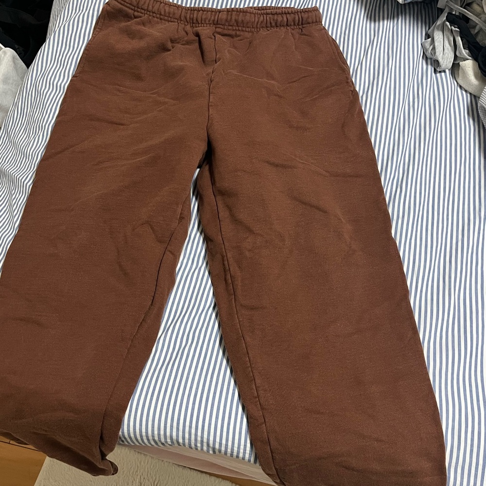 ARITZIA TNA EXTRA FLEECE MEGA SWEATPANTS